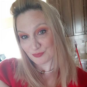 Meet your Posher, Nikki